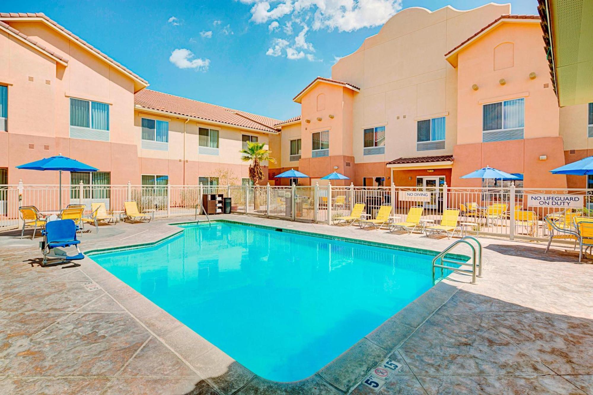 Fairfield Inn & Suites Twentynine Palms - Joshua Tree National Park Dış mekan fotoğraf